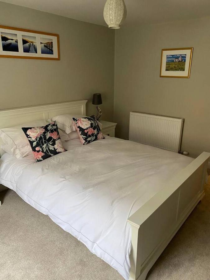 Cosy Beach House Steps From The Sea Cromer Bagian luar foto